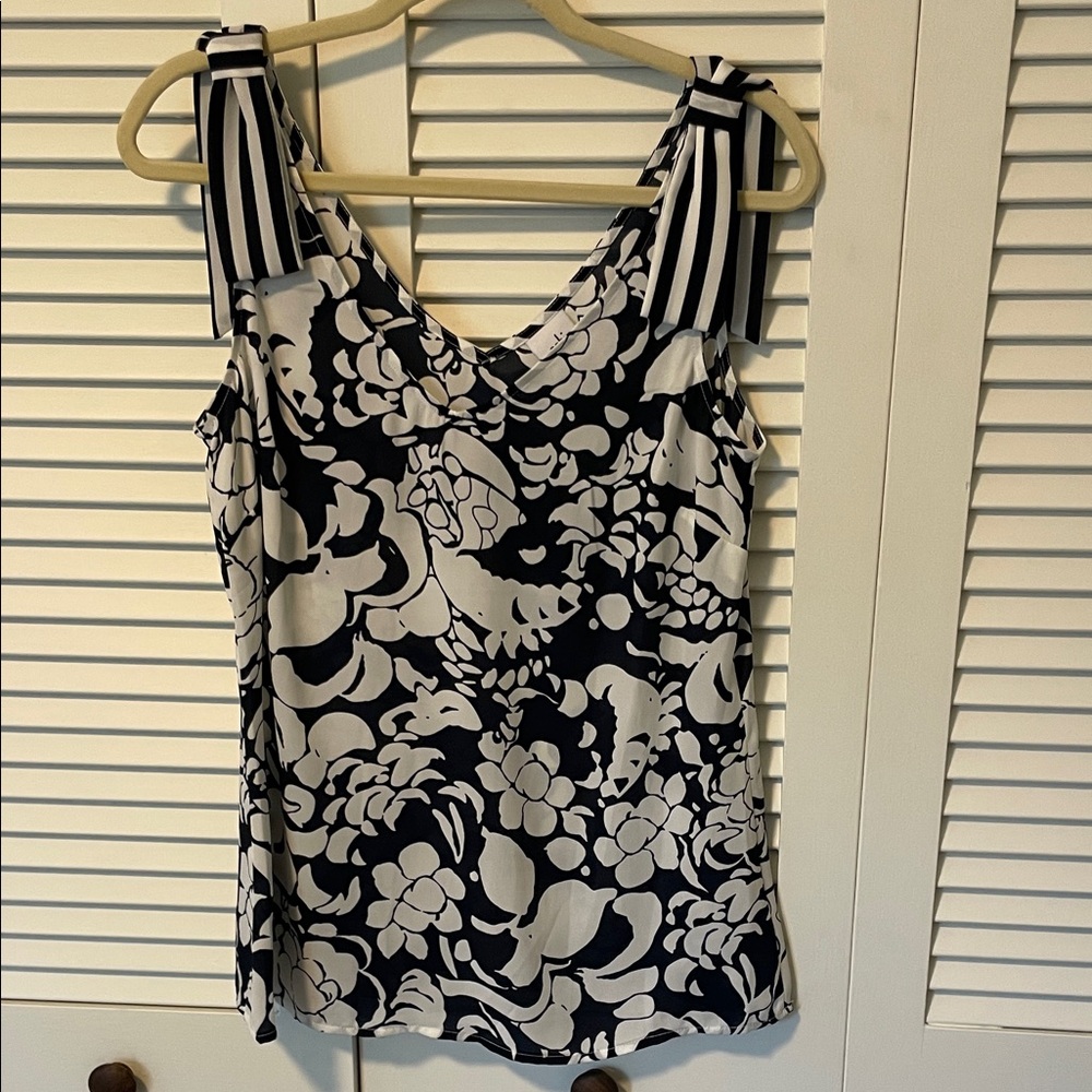 Cabi Shoulder Tie Top